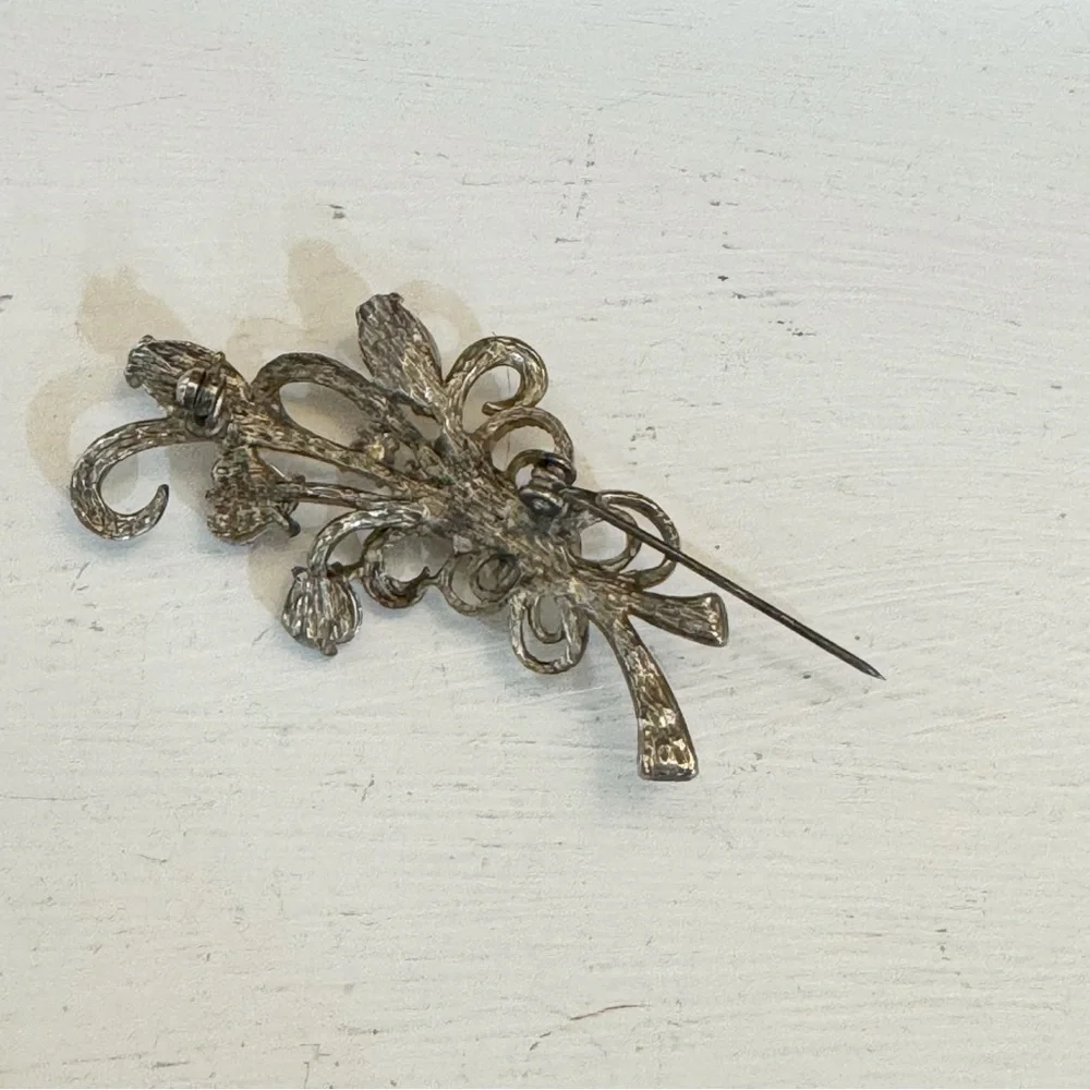 Vintage 1950s Silver ToneP Faux Pearl Rhinestone Flower Bouquet Brooch